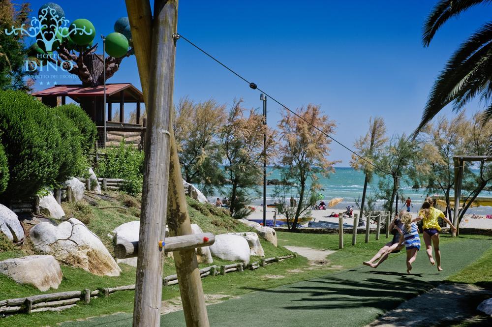 Hotel Dino San Benedetto del Tronto Kültér fotó