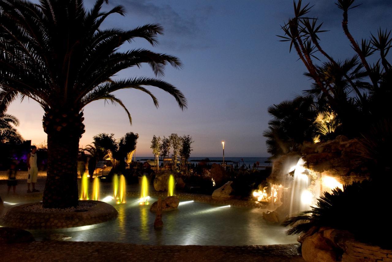 Hotel Dino San Benedetto del Tronto Kültér fotó
