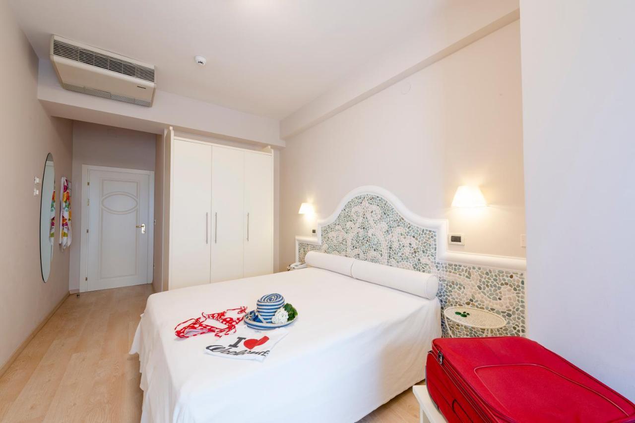 Hotel Dino San Benedetto del Tronto Kültér fotó